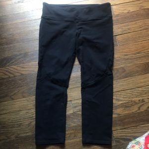 Alo capris with mesh